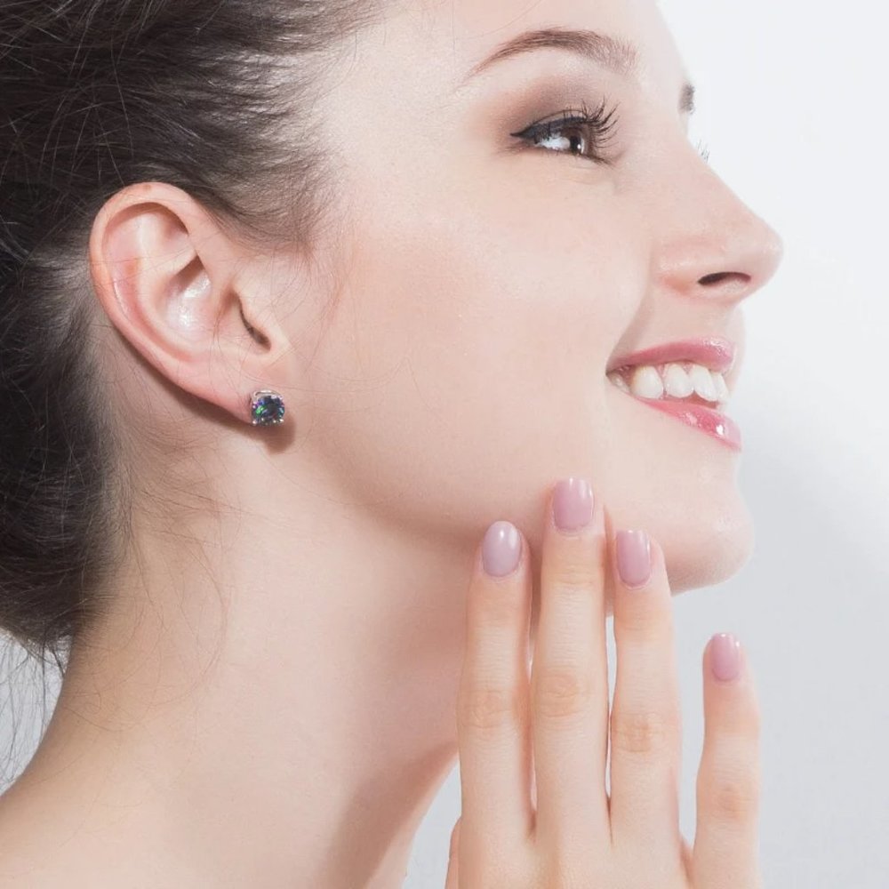 Red Cubic Zirconia 8mm Studs - Picture 4 of 4